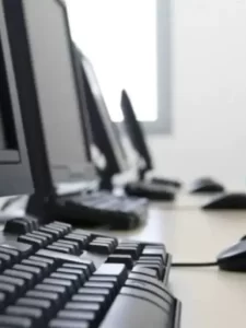 size_960_16_9_computadores19