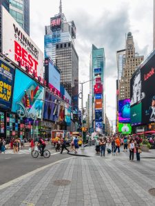 a-times-square-um-dos-pontos-mais-badalados-de-nova-york-1655995904791_v2_3x4