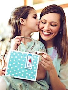 CREATOR: gd-jpeg v1.0 (using IJG JPEG v62), quality = 82